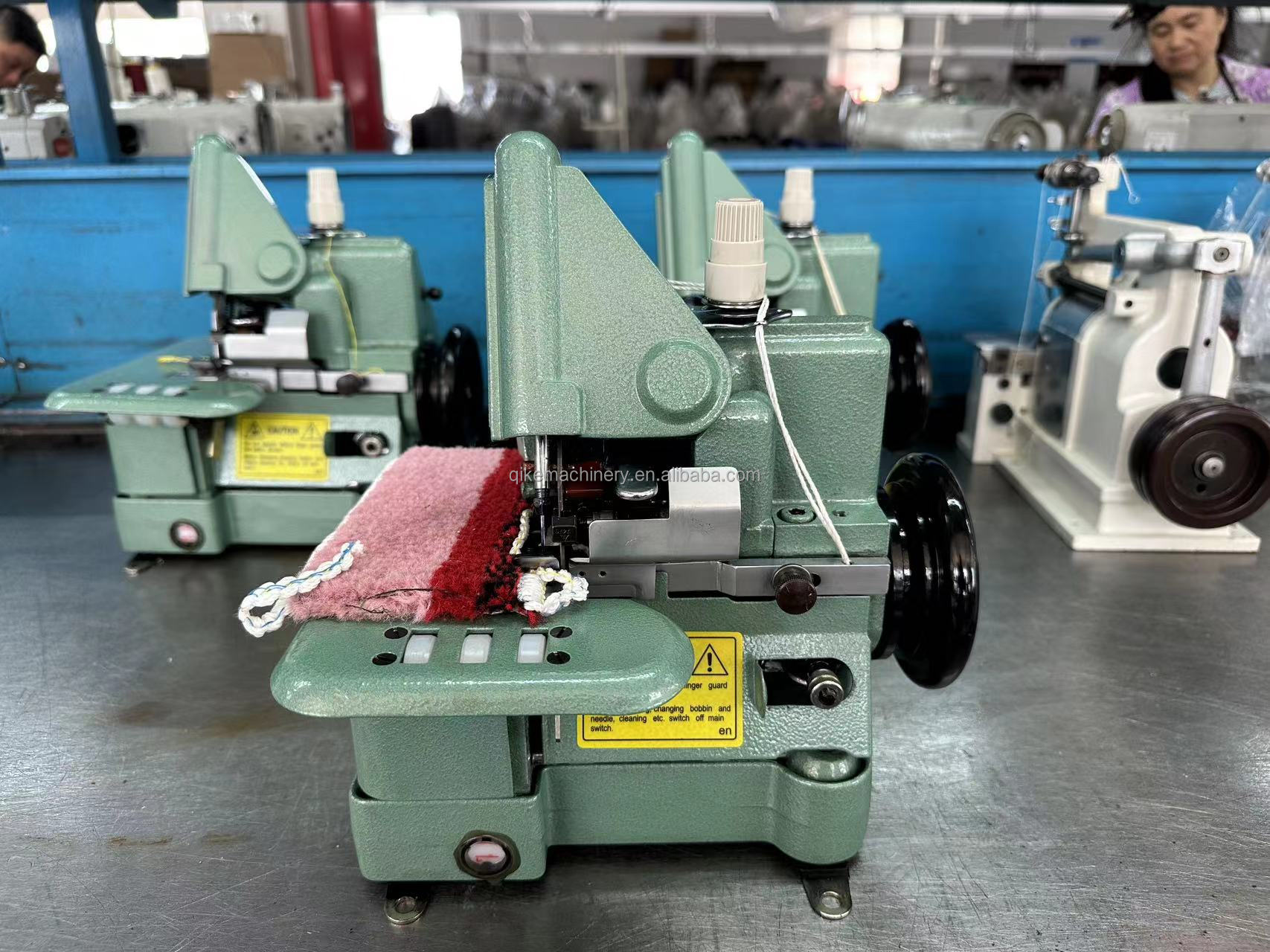 Sewing Hemming - QK-30 Merrow-Typ Armbinde-Emblem-Saum- und Kanten-Nähmaschine für