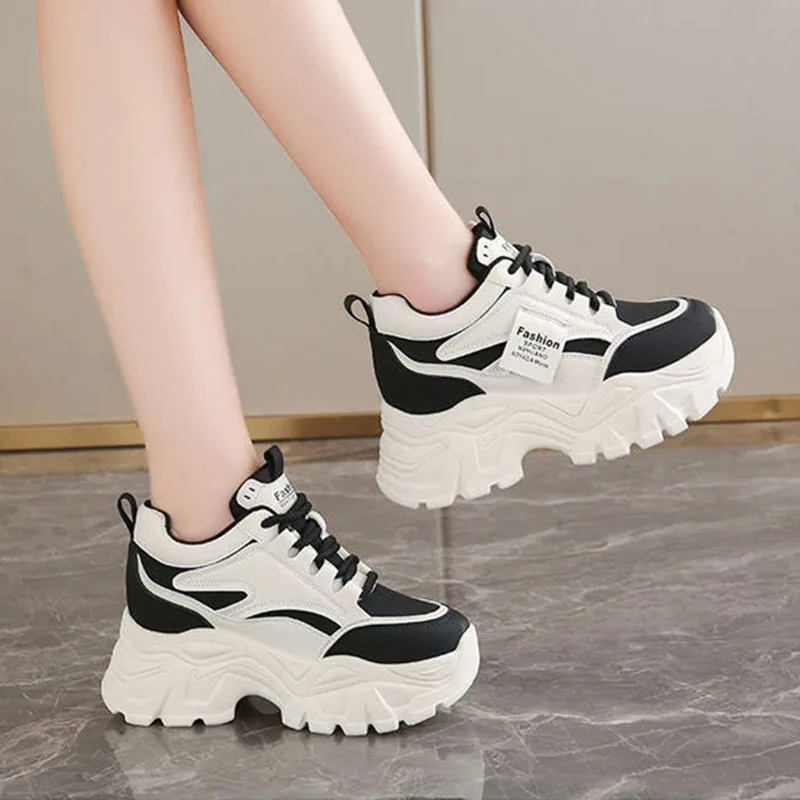 Neue Modische Plateau-Sneaker  – Sewing New Bewertung und Preis